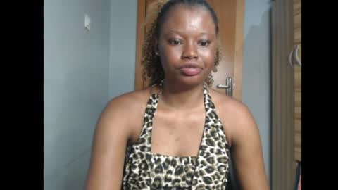 Snapshot of honey_juicydoll chatting on June 14, 2026, 3:14 pm Sonia online show from June 14, 2026, 3:14 pm