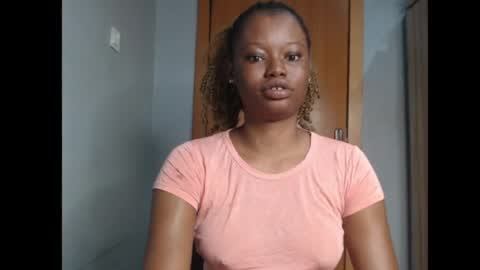 Snapshot of honey_juicydoll chatting on June 16, 2026, 7:22 am Sonia online show from June 16, 2026, 7:22 am