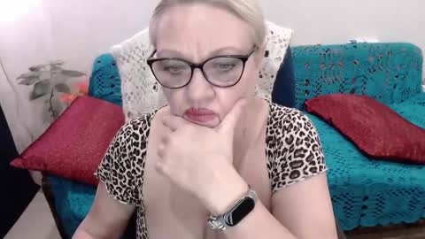 Honey Lady online show from January 26, 2025, 1:58 pm