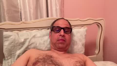honey_man14 online show from December 20, 2024, 10:32 pm