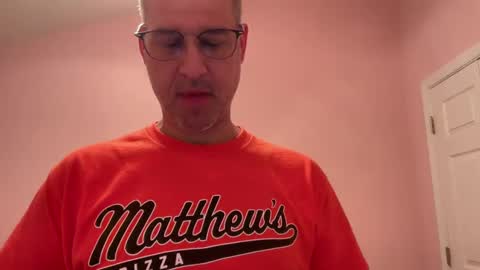 honey_man14 online show from October 7, 2025, 5:43 pm