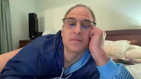 honey_man14 online show from December 22, 2025, 7:44 pm