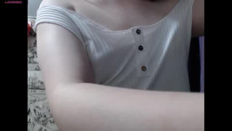 Lina online show from December 18, 2024, 1:45 pm