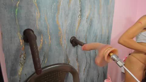 honey_sofii_ online show from September 23, 2025, 11:35 am