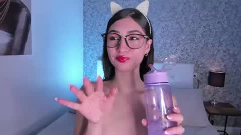 Snapshot of honey_sweet777 chatting on June 13, 2026, 7:45 pm honey_sweet777 online show from June 13, 2026, 7:45 pm