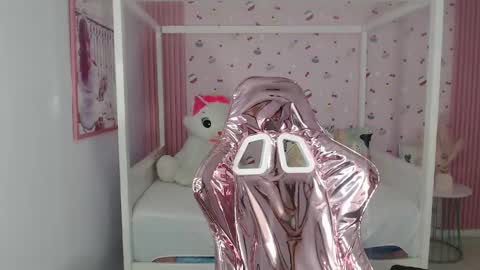 HONEY  online show from December 15, 2024, 4:26 pm