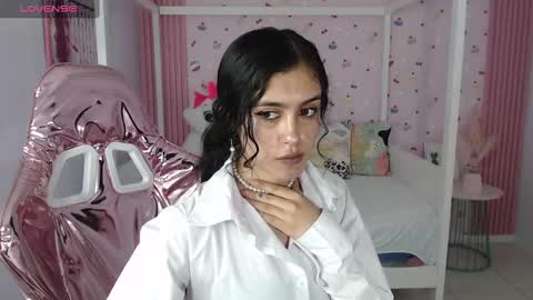 HONEY  online show from December 16, 2024, 4:27 pm
