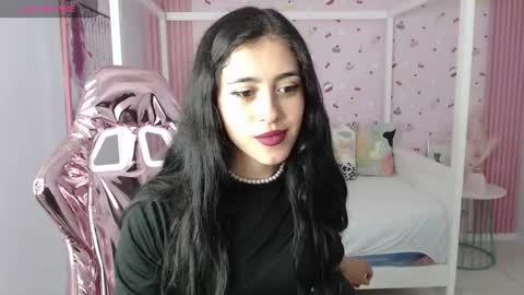 HONEY  online show from December 17, 2024, 4:32 pm