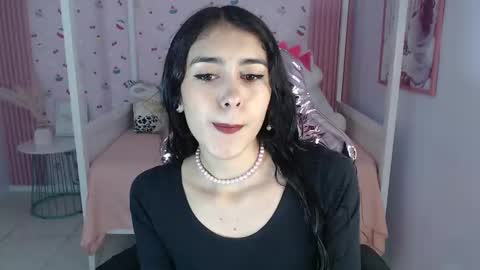HONEY  online show from January 15, 2025, 12:58 pm