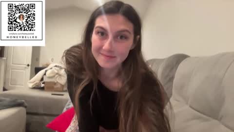 Snapshot of honeybelle8 chatting on January 18, 2025, 12:47 pm belle brunette online show from January 18, 2025, 12:47 pm