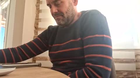 Snapshot of honeydaddyforyou chatting on November 26, 2025, 3:35 pm honeydaddyforyou online show from November 26, 2025, 3:35 pm