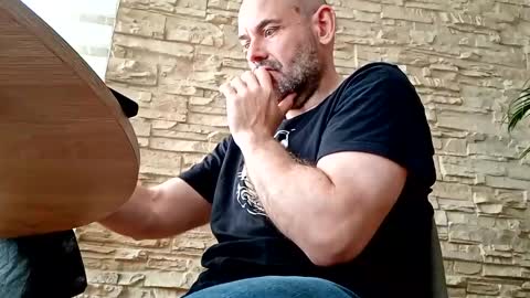 honeydaddyforyou online show from May 18, 2026, 7:58 am