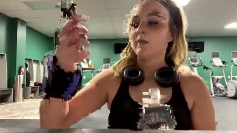 Snapshot of honeydrippinbunny chatting on February 24, 2025, 3:55 am HoneyDrippinBunny online show from February 24, 2025, 3:55 am