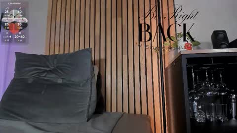 Snapshot of honeyhot69__ chatting on October 15, 2025, 11:21 am Sofia independent model online show from October 15, 2025, 11:21 am