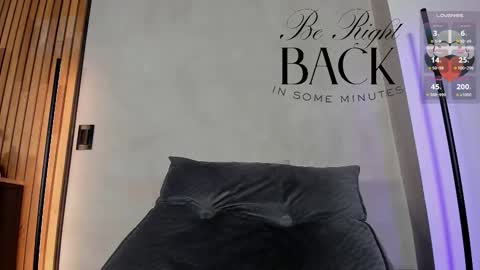 Snapshot of honeyhot69__ chatting on October 26, 2025, 11:16 am Sofia independent model online show from October 26, 2025, 11:16 am