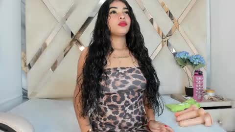 honeyht online show from May 23, 2026, 12:20 pm
