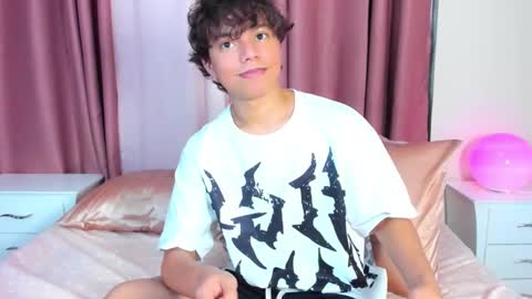 honeymoon_sariel online show from January 15, 2026, 8:56 pm