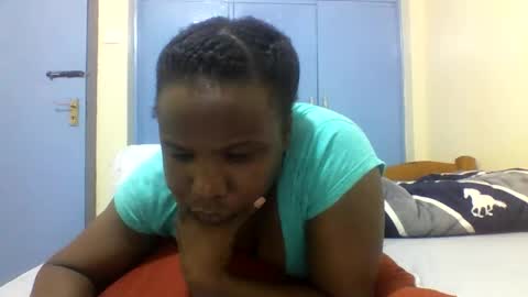 Honeymuny online show from November 1, 2025, 8:33 pm