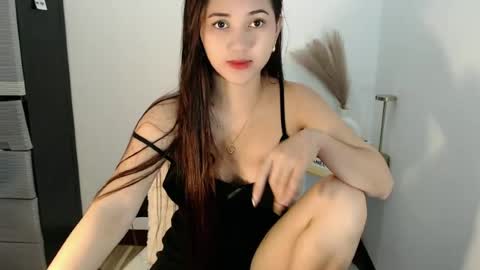 honeysinsjane910597 online show from June 15, 2026, 9:11 am