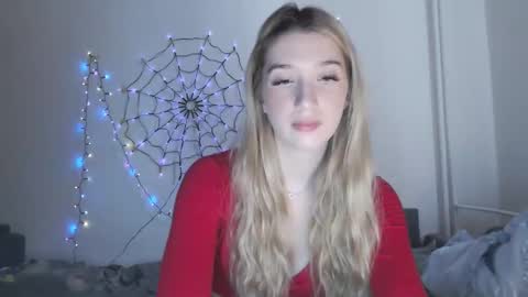 honeyveil online show from November 21, 2025, 1:21 pm