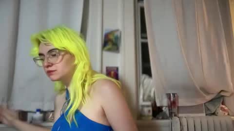 Snapshot of honeyxlimbed chatting on December 20, 2025, 6:42 am Emi Rose online show from December 20, 2025, 6:42 am