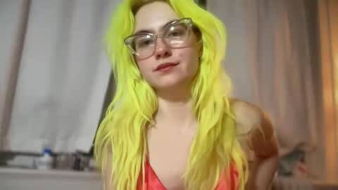 Snapshot of honeyxlimbed chatting on December 21, 2025, 12:29 am Emi Rose online show from December 21, 2025, 12:29 am