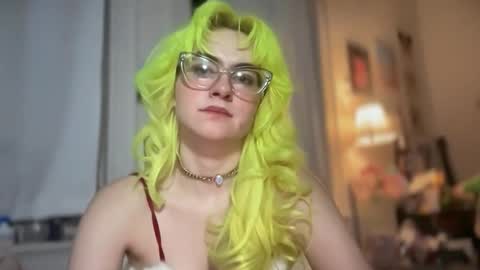 Snapshot of honeyxlimbed chatting on December 23, 2025, 2:53 am Emi Rose online show from December 23, 2025, 2:53 am