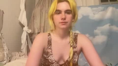 Snapshot of honeyxlimbed chatting on May 27, 2026, 3:14 am Emi Rose online show from May 27, 2026, 3:14 am