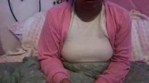 honeyyy89 online show from April 27, 2026, 3:48 am