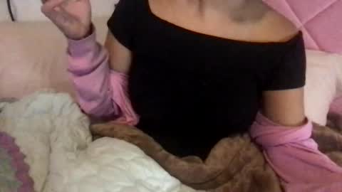 honeyyy89 online show from June 28, 2026, 3:45 am
