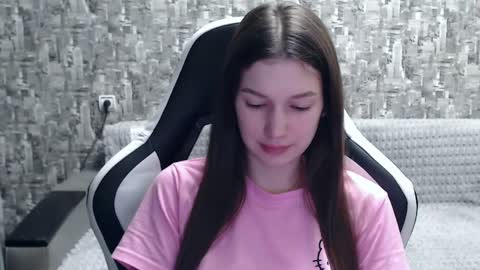 Nancy online show from December 16, 2024, 12:06 pm