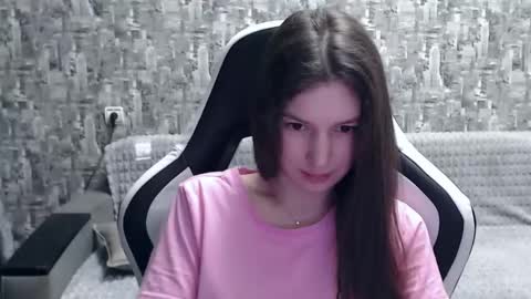 Nancy online show from December 17, 2024, 12:43 pm