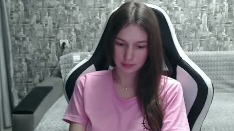 Nancy online show from December 17, 2024, 3:49 pm