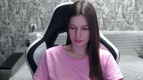 Nancy online show from December 25, 2024, 2:13 pm