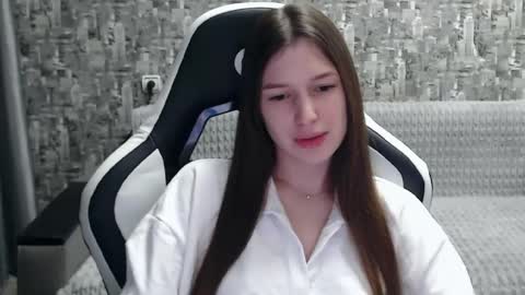 Nancy online show from February 19, 2025, 2:12 pm