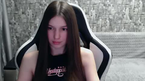 Nancy online show from February 25, 2025, 6:53 pm