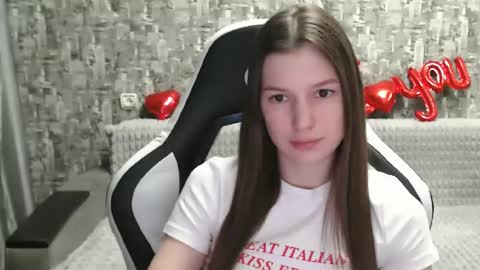 Nancy online show from March 11, 2025, 4:07 pm