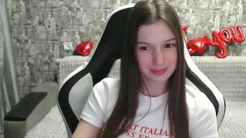 Nancy online show from March 11, 2025, 7:14 pm