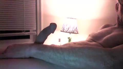 Snapshot of honj19747 chatting on December 3, 2025, 10:35 am honj19747 online show from December 3, 2025, 10:35 am