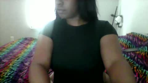 honnievu online show from February 1, 2026, 9:35 pm