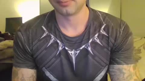 Snapshot of honorablyrespectedgent chatting on October 24, 2025, 11:23 pm Andrew online show from October 24, 2025, 11:23 pm