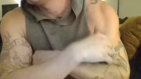 Snapshot of honorablyrespectedgent chatting on October 26, 2025, 7:25 am Andrew online show from October 26, 2025, 7:25 am