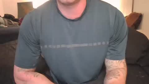 Snapshot of honorablyrespectedgent chatting on October 26, 2025, 9:21 pm Andrew online show from October 26, 2025, 9:21 pm