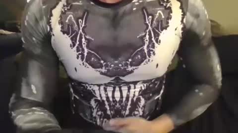 Snapshot of honorablyrespectedgent chatting on October 29, 2025, 5:31 am Andrew online show from October 29, 2025, 5:31 am