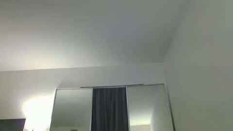 Snapshot of honorablyrespectedgent chatting on November 1, 2025, 1:40 am Andrew online show from November 1, 2025, 1:40 am