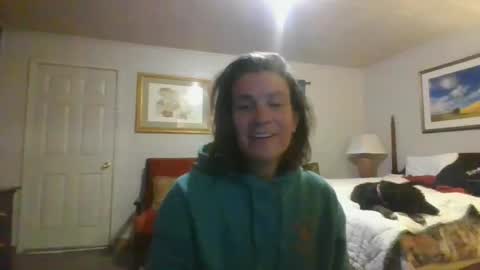 hoodoou online show from February 15, 2026, 3:36 am