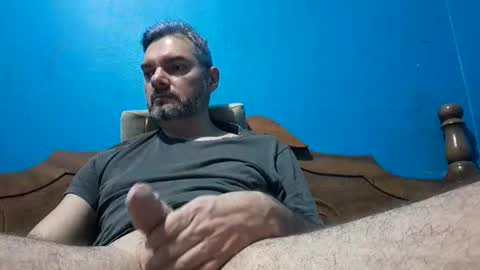 hoornyfox online show from November 4, 2025, 11:31 am