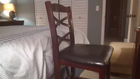 Snapshot of hooshung_mvers8 chatting on October 25, 2025, 12:29 am hooshung_mvers8 online show from October 25, 2025, 12:29 am