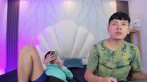 Snapshot of hoot_booys_ chatting on February 24, 2026, 6:06 pm hoot_booys_ online show from February 24, 2026, 6:06 pm