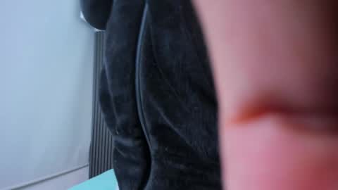 Snapshot of hoot_booys_ chatting on March 27, 2026, 8:41 pm hoot_booys_ online show from March 27, 2026, 8:41 pm